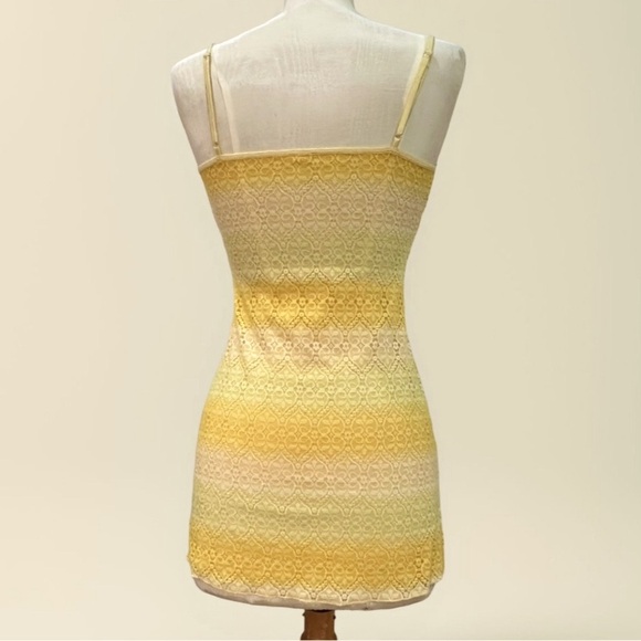 2002 Victoria’s Secret Lace Slip with Built-in Top Coverage - Small - Picture 5 of 7